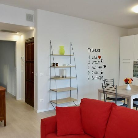 Casa Sissi Appartement Riva di Solto Buitenkant foto