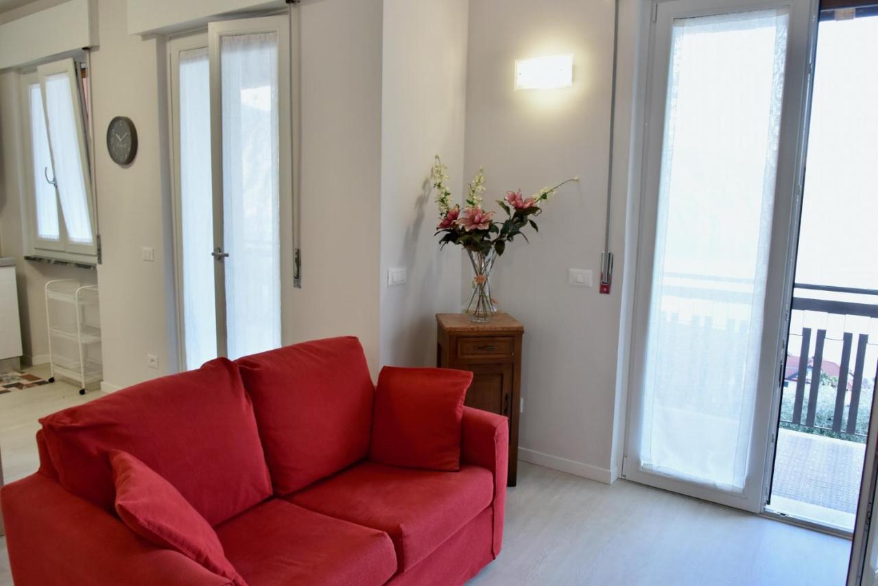 Casa Sissi Appartement Riva di Solto Buitenkant foto