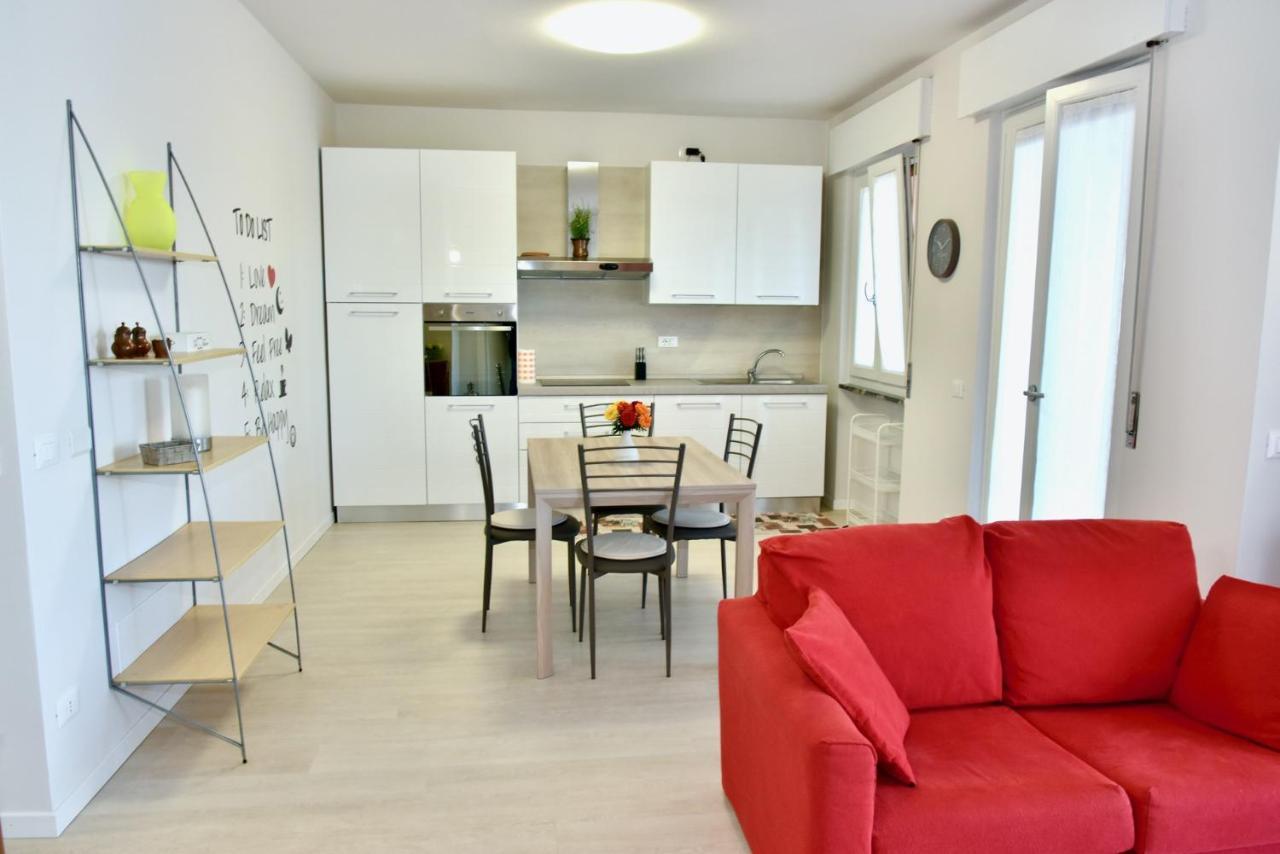 Casa Sissi Appartement Riva di Solto Buitenkant foto