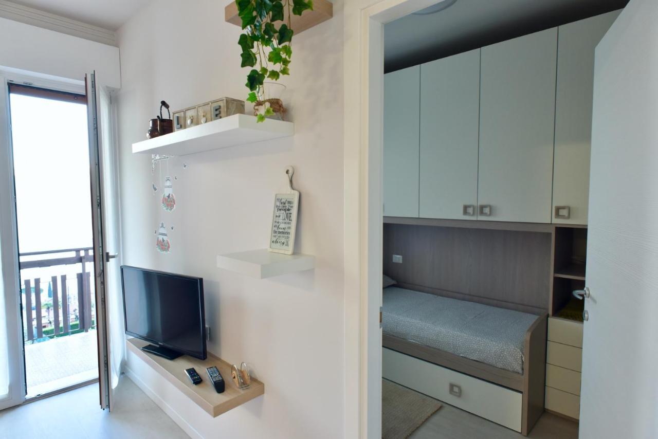 Casa Sissi Appartement Riva di Solto Buitenkant foto
